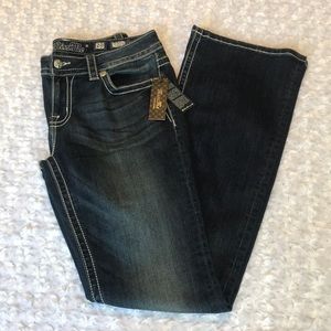 Miss Me Mid-Rise NWT Bootcut Jeans Size 29